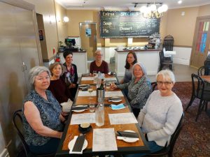 Image of EdNSW members at lunch.